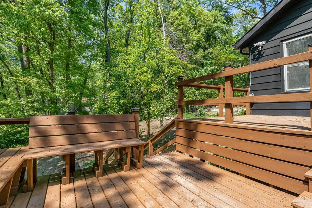 Black Cabin Getaway In Woods I Valpo Valparaiso Exterior photo