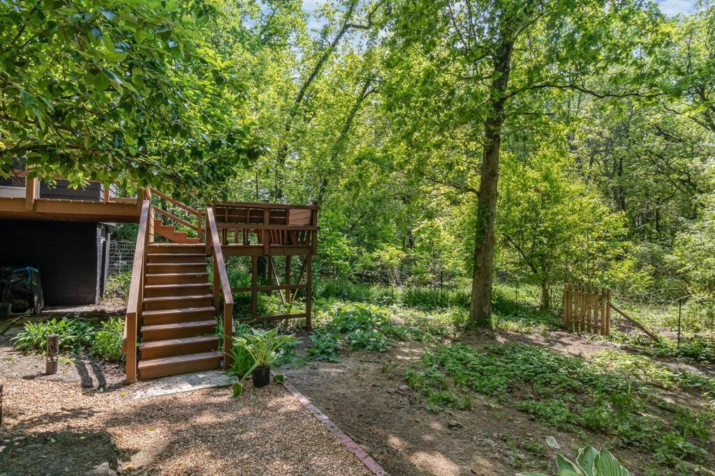 Black Cabin Getaway In Woods I Valpo Valparaiso Exterior photo