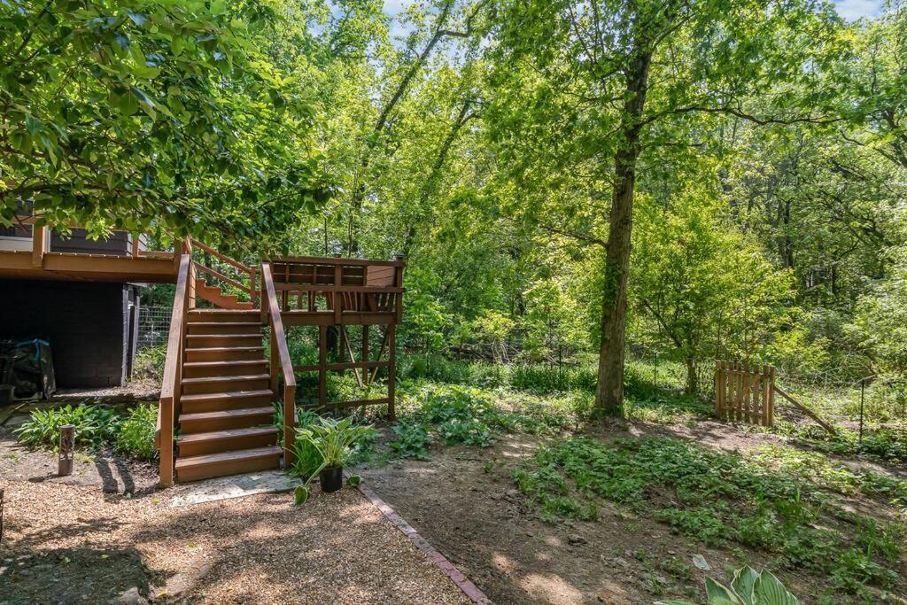 Black Cabin Getaway In Woods I Valpo Villa Valparaiso Exterior photo