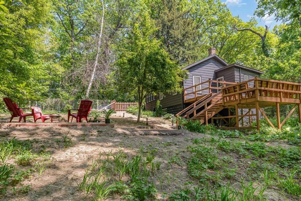 Black Cabin Getaway In Woods I Valpo Villa Valparaiso Exterior photo